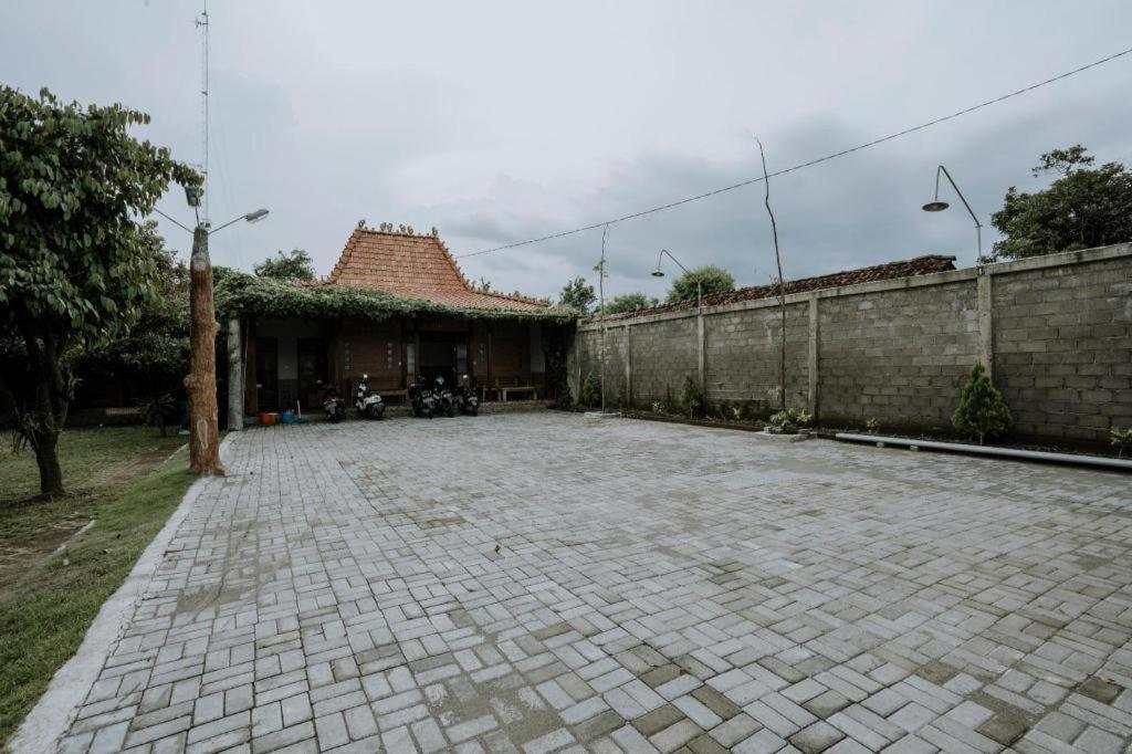 Joglo Ayem Tentrem Hotel Prambanan Exterior foto